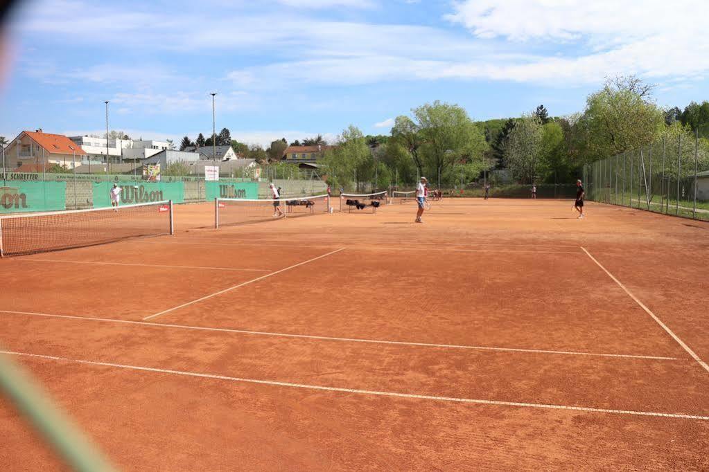 Centercourt Hotel Graz Zewnętrze zdjęcie